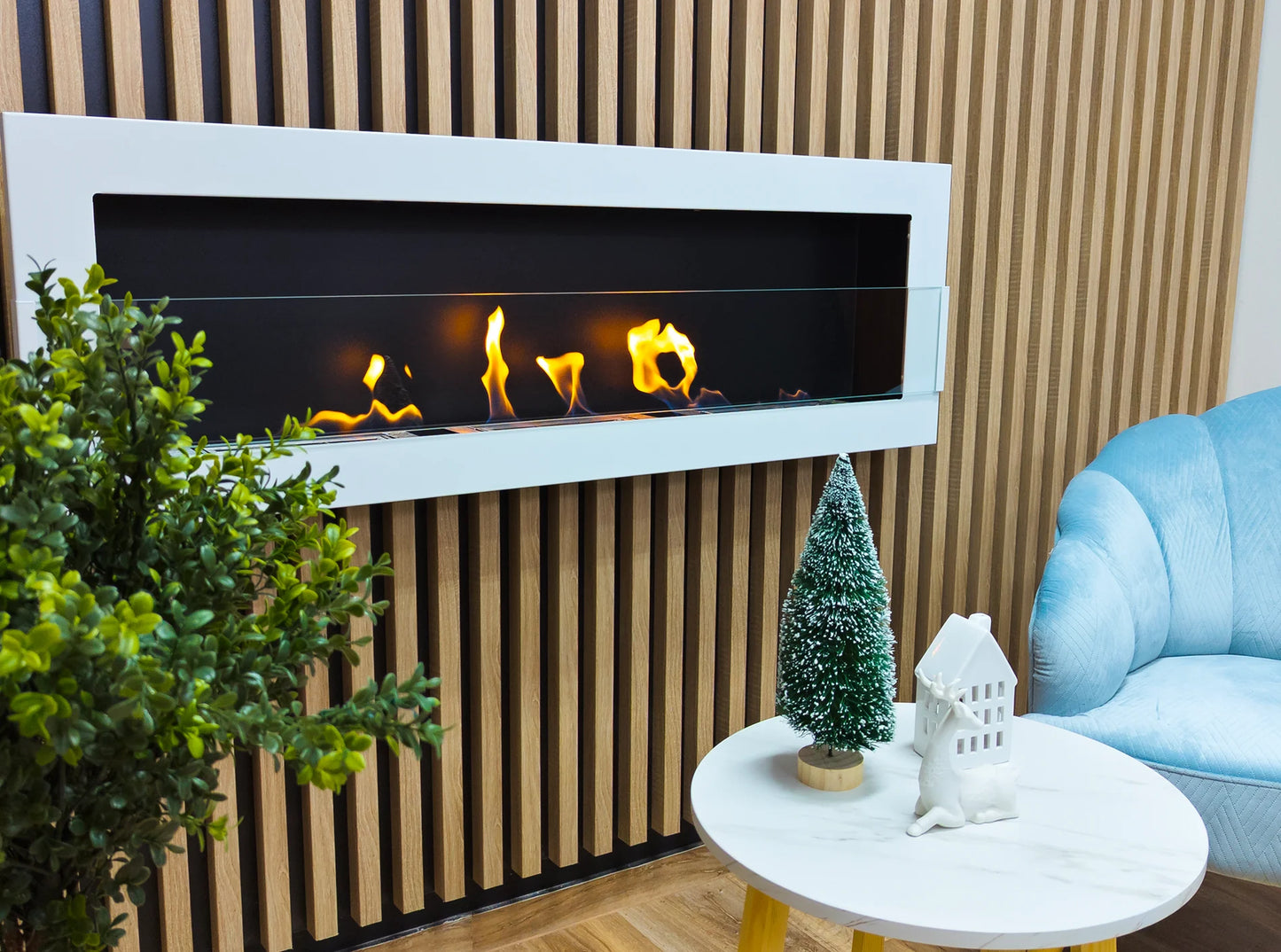 Wand-Biokamin 1200x400 Weiß Hochglanz mit Glas - IgnisLumina.ch