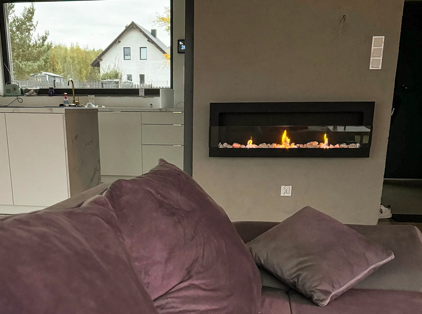 Biokamin 1200X400 Schwarz Strukturiert mit Glas - IgnisLumina.ch