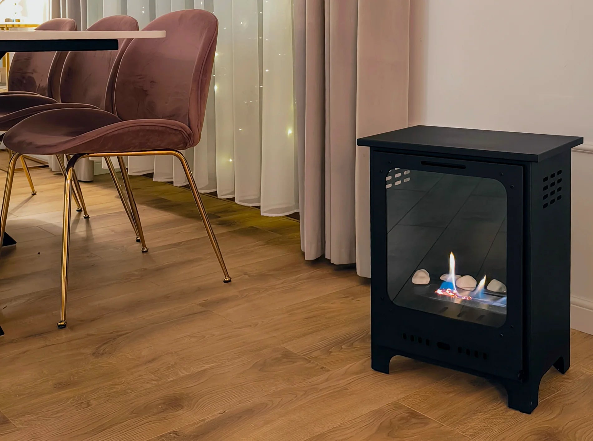 Biokamin Koza Mini Schwarz Matt mit Glas - IgnisLumina.ch