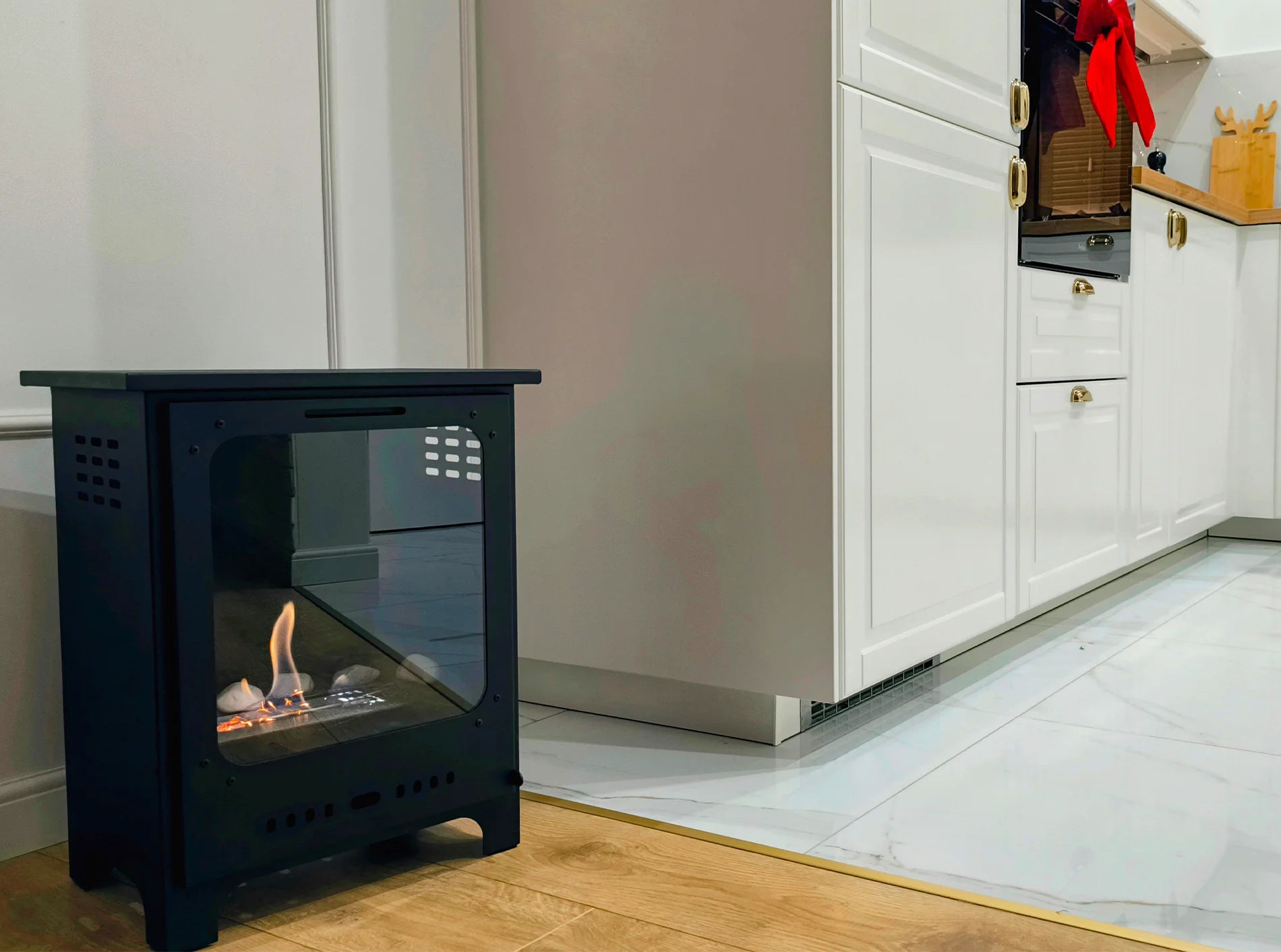 Biokamin Koza Mini Schwarz Matt mit Glas - IgnisLumina.ch