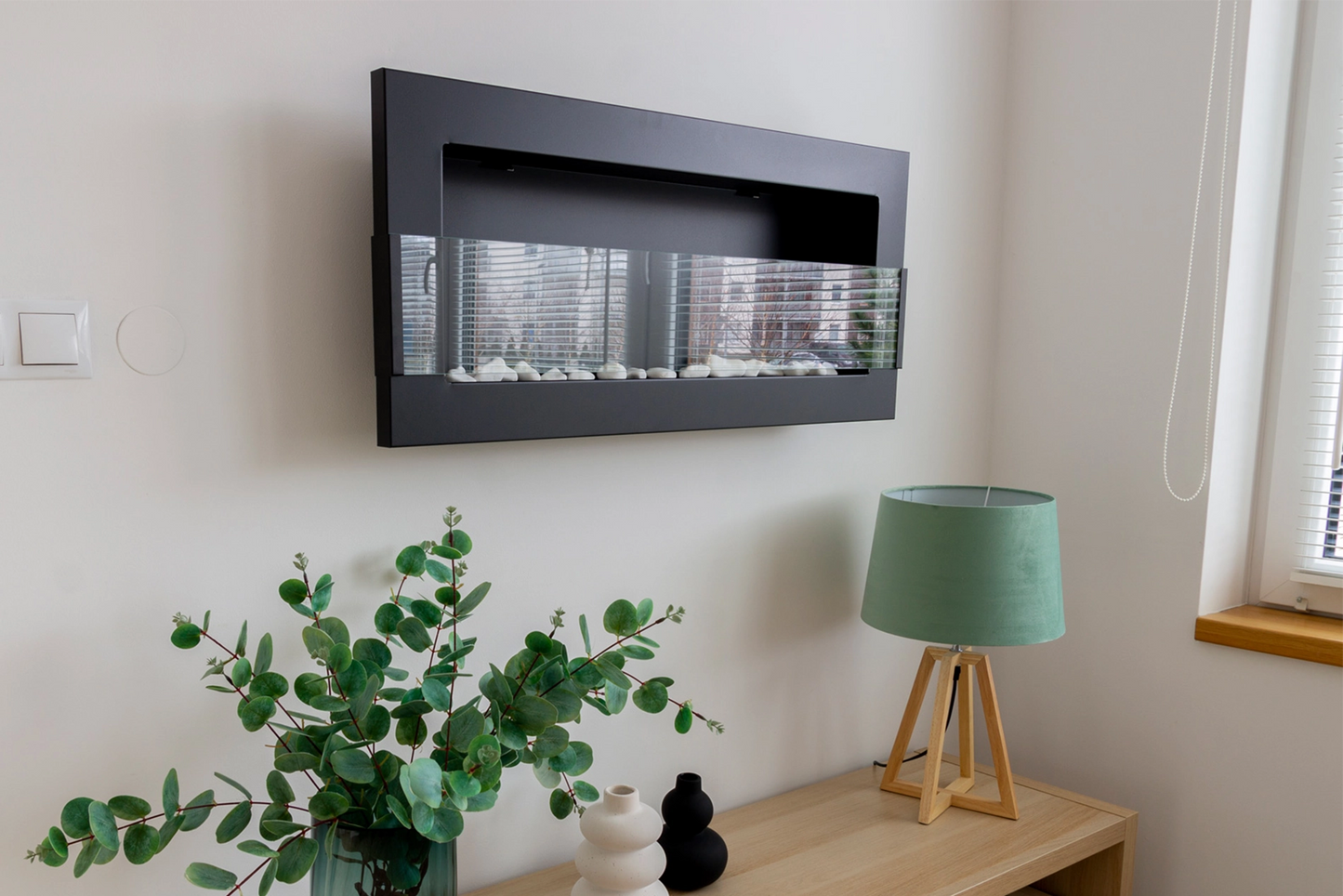 Biokamin 900x400 mit Glas Schwarz Strukturiert - IgnisLumina.ch