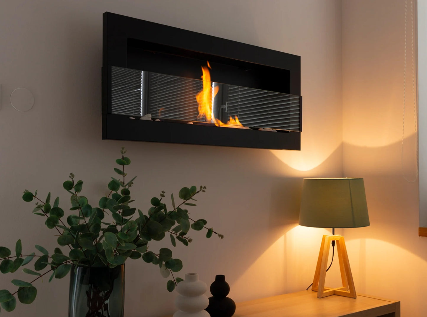 Biokamin 900x400 mit Glas Schwarz Strukturiert - IgnisLumina.ch