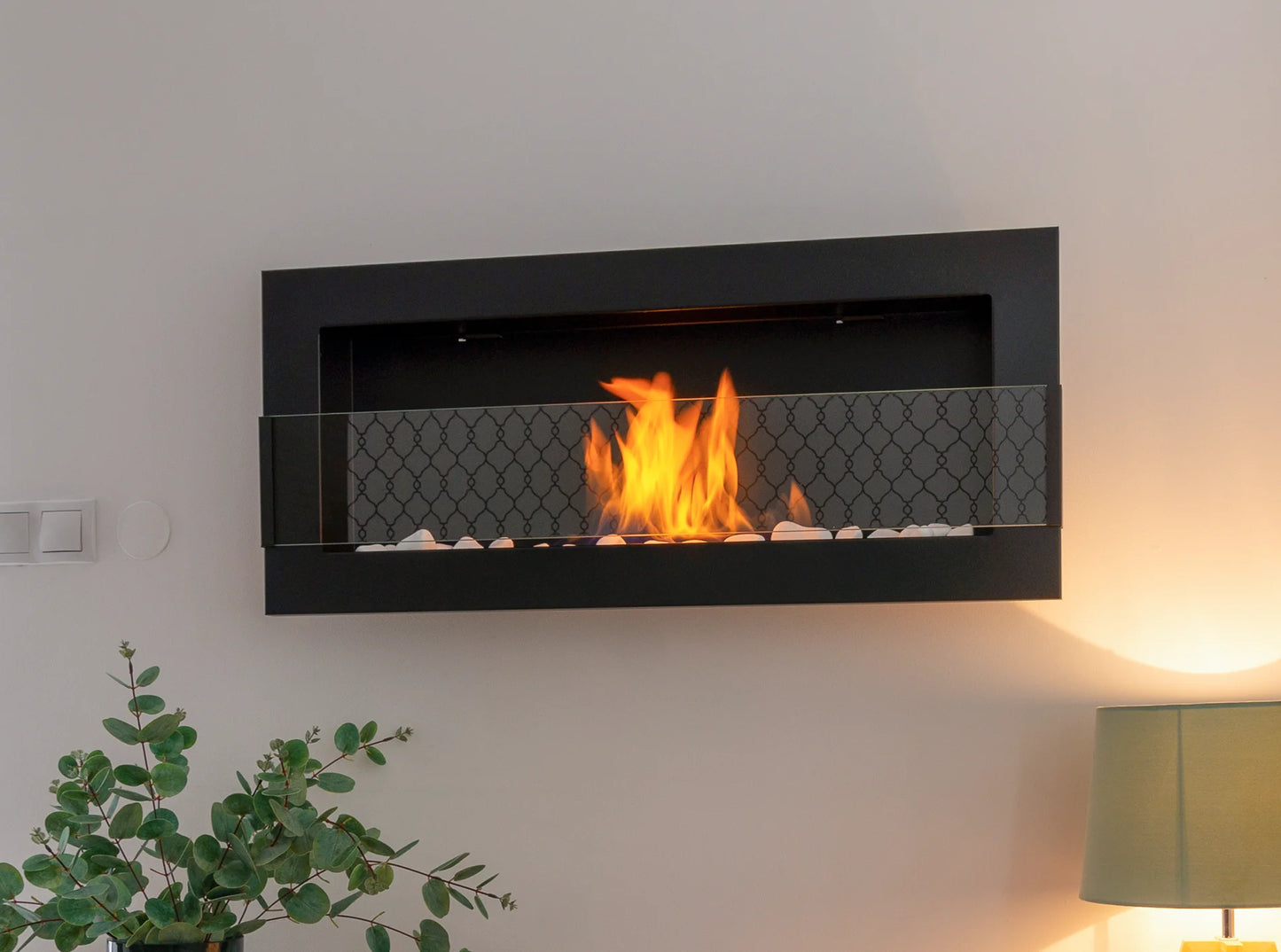 Biokamin 900x400 mit Glas Schwarz Strukturiert - IgnisLumina.ch