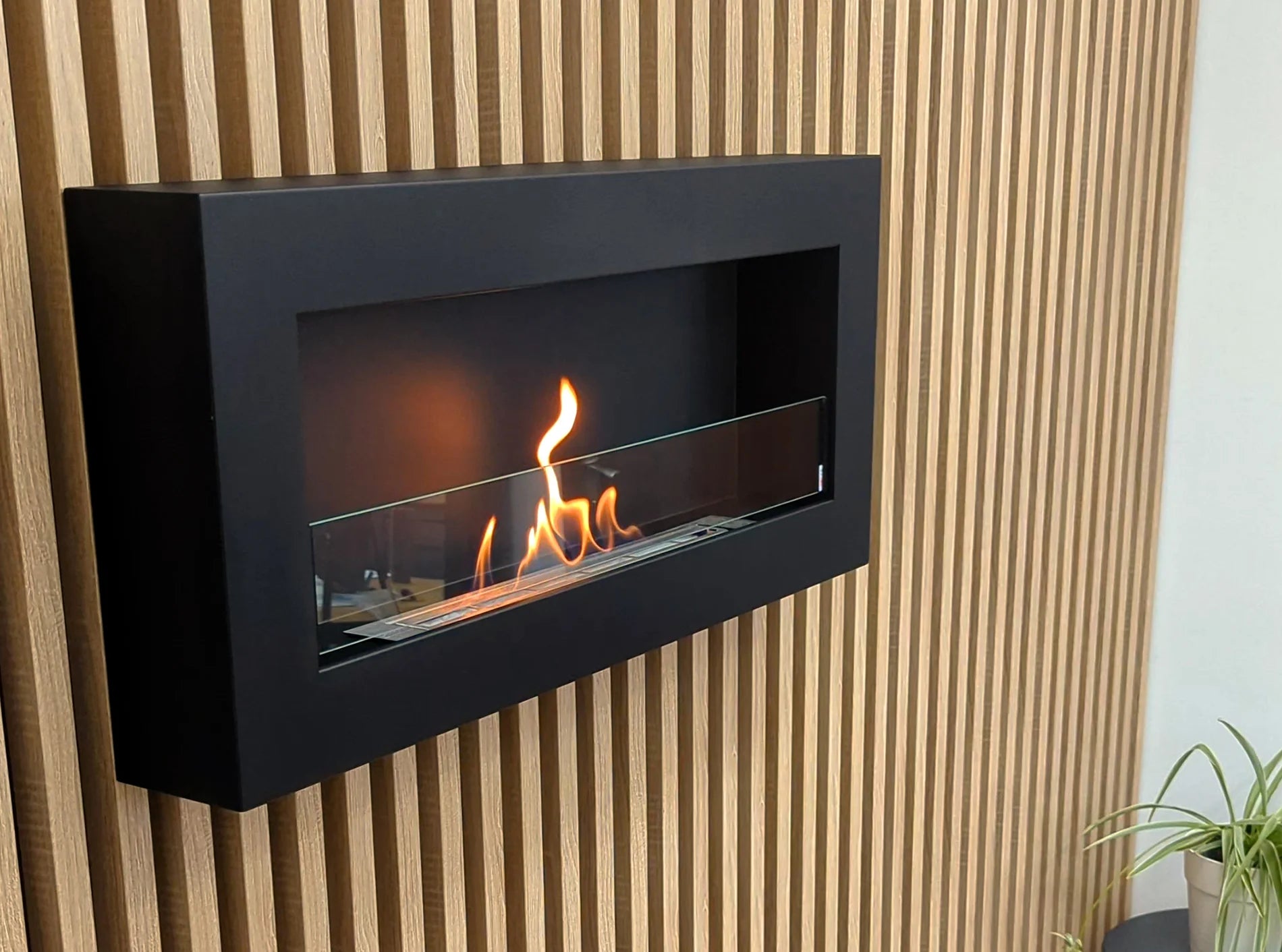 Biokamin Box 900x400 Schwarz mit Glas - IgnisLumina.ch