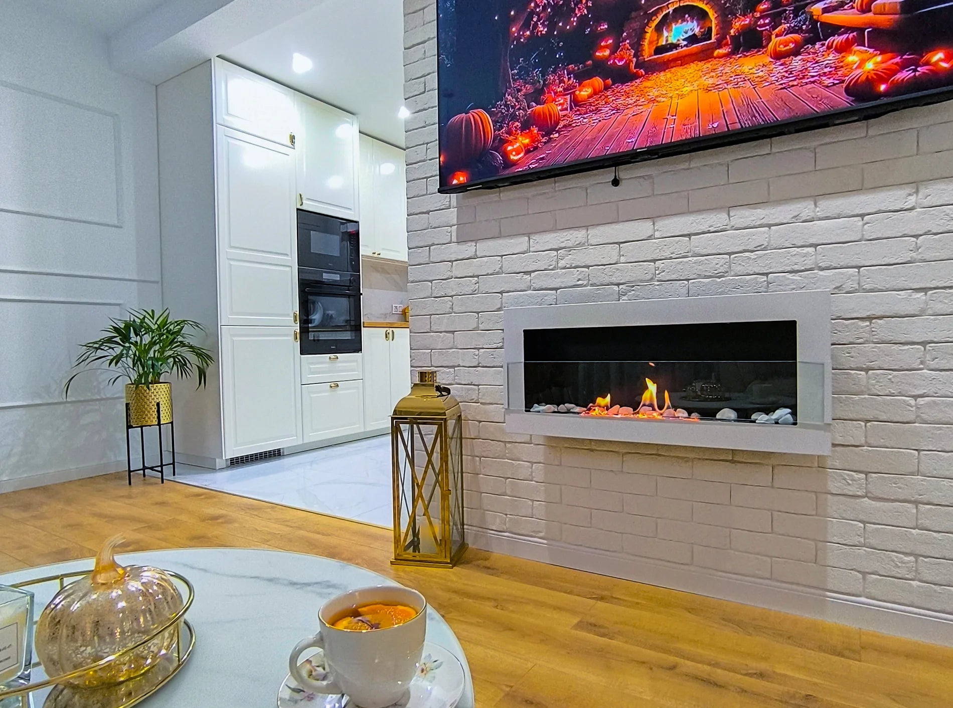 Biokamin 900x400 mit Glas Weiß Hochglanz - IgnisLumina.ch