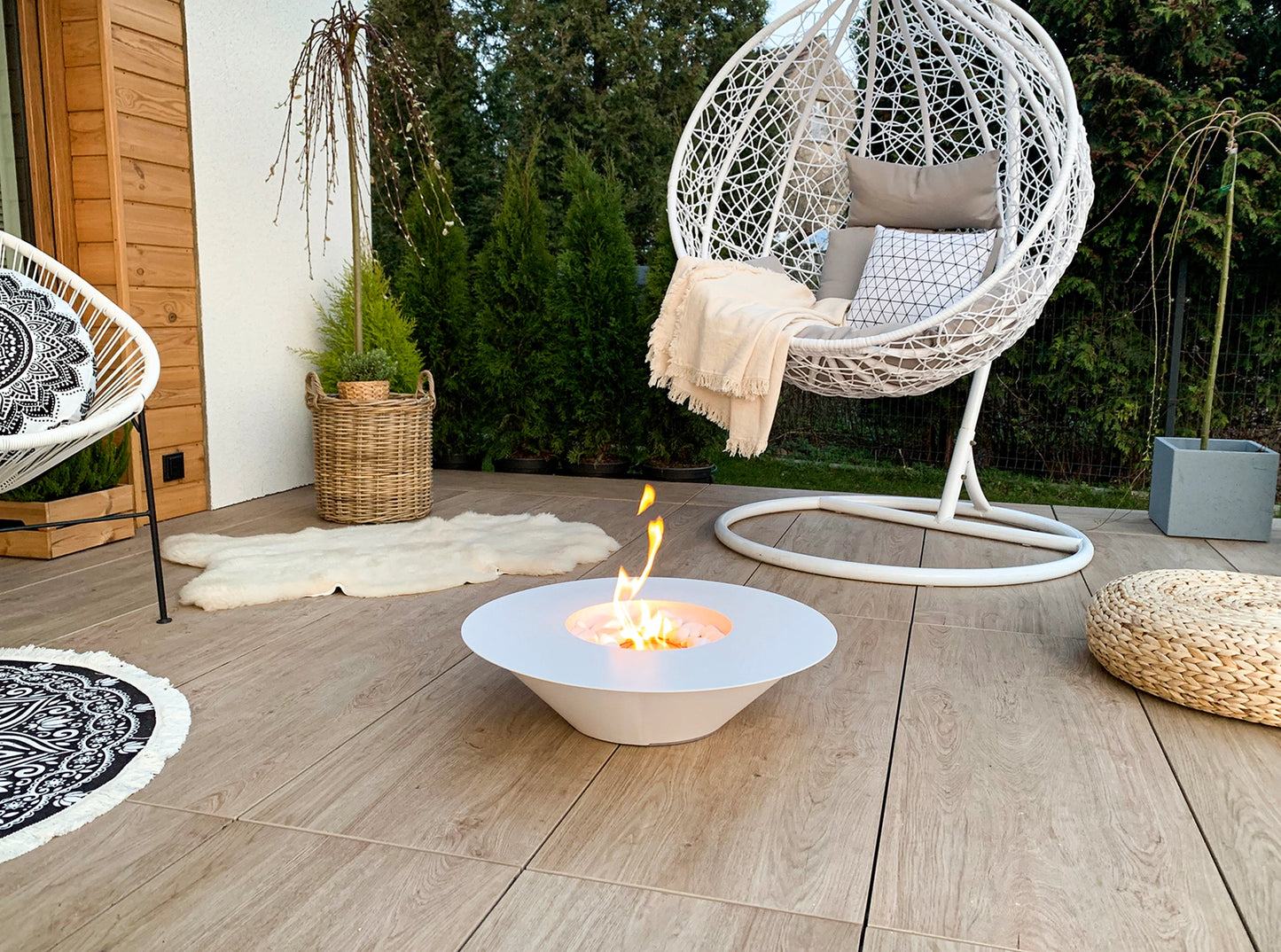 Biokamin Stand Universe Weiß Matt - IgnisLumina.ch