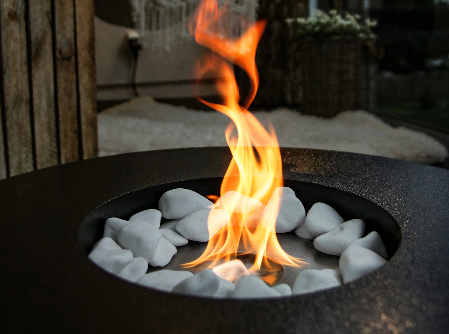 Biokamin Stand Universe Schwarz Matt - IgnisLumina.ch