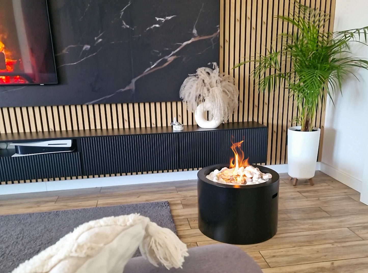 Biokamin Moon Schwarz Matt - IgnisLumina.ch
