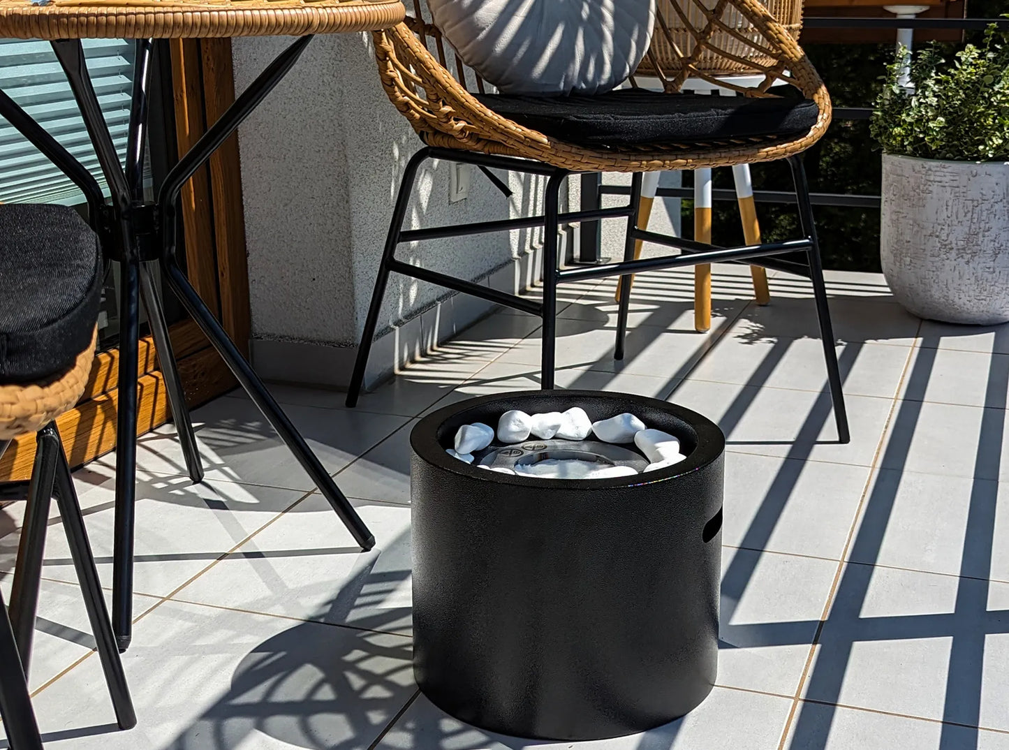 Biokamin Stand Moon Mini Schwarz Matt - IgnisLumina.ch