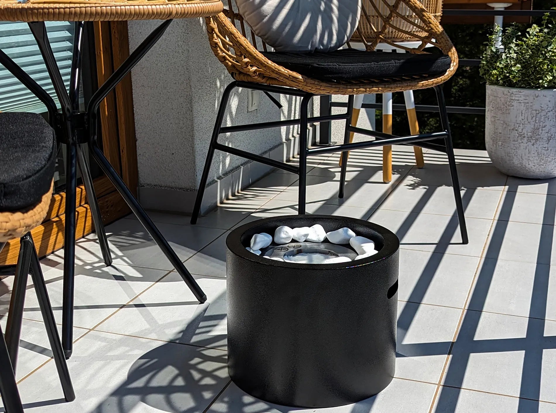 Biokamin Stand Moon Mini Schwarz Matt - IgnisLumina.ch