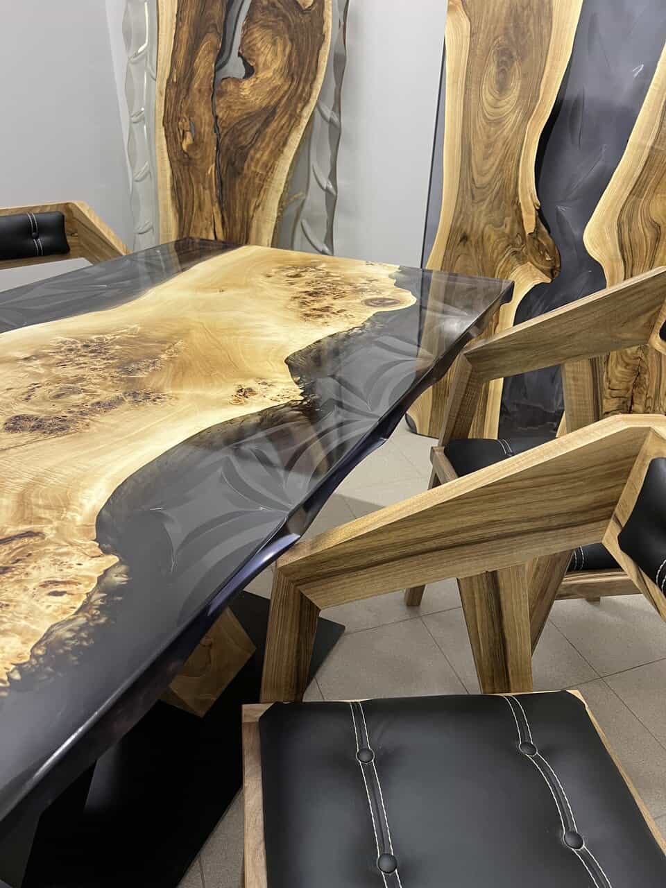 LUMINA Kristall – Esstisch Pappel & Transparent-Epoxidharz 180 cm – Bild 3 | IgnisLumina.ch