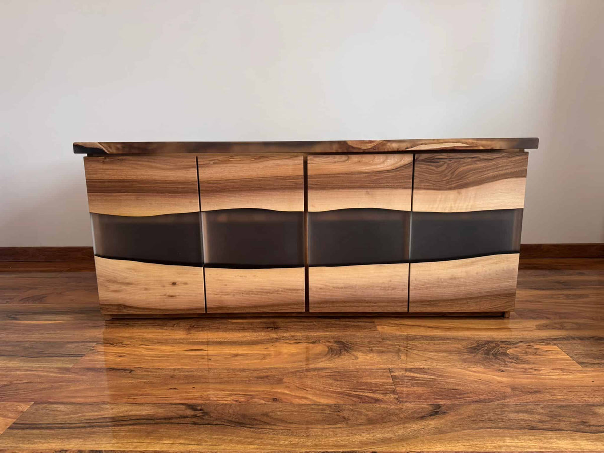 LUMINA Silvan – Credenza in noce e resina epossidica
