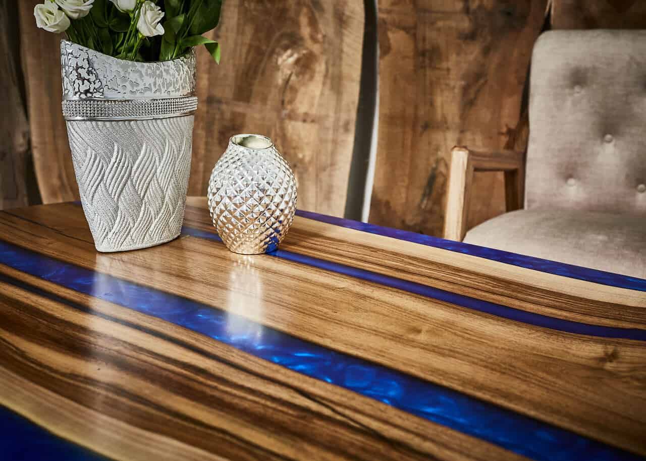 LUMINA Blauer Fluss – Epoxidharz Bank Exklusivkollektion – Ansicht 3 | IgnisLumina