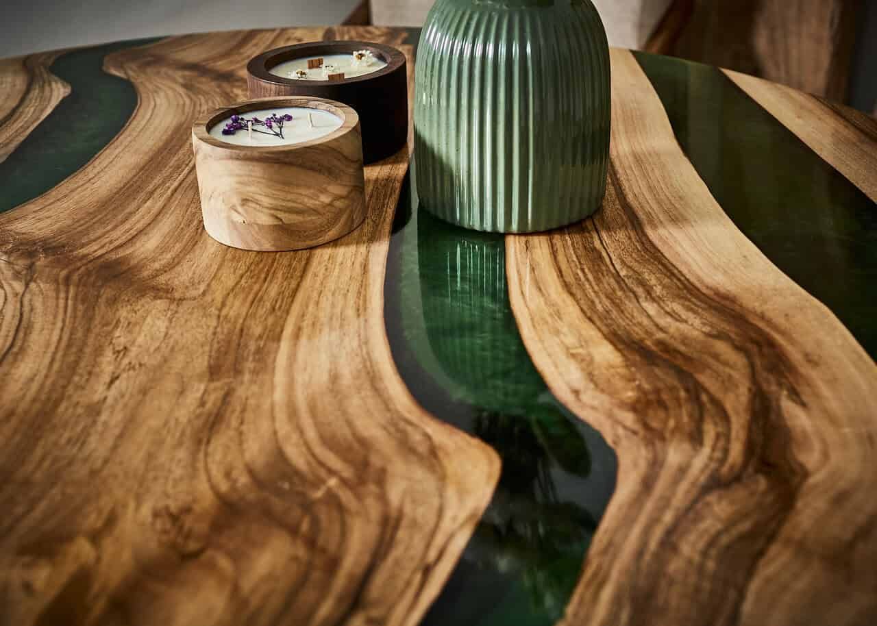 LUMINA Smaragd – Epoxidharz Esstisch Exklusivkollektion – Ansicht 3 | IgnisLumina