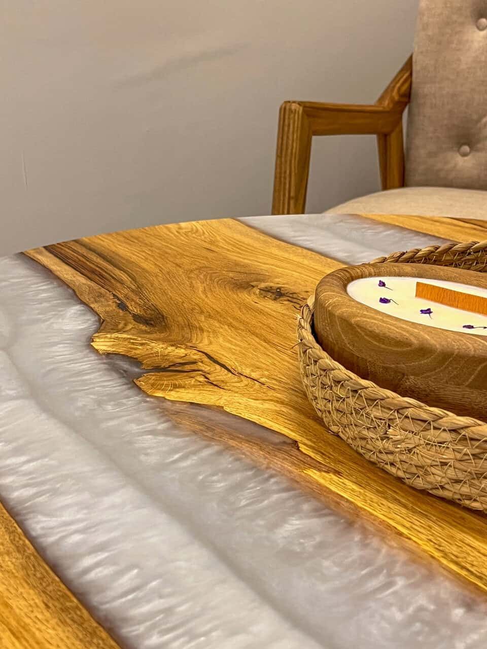 LUMINA Lira – Epoxidharz Couchtisch Exklusivkollektion – Ansicht 5 | IgnisLumina