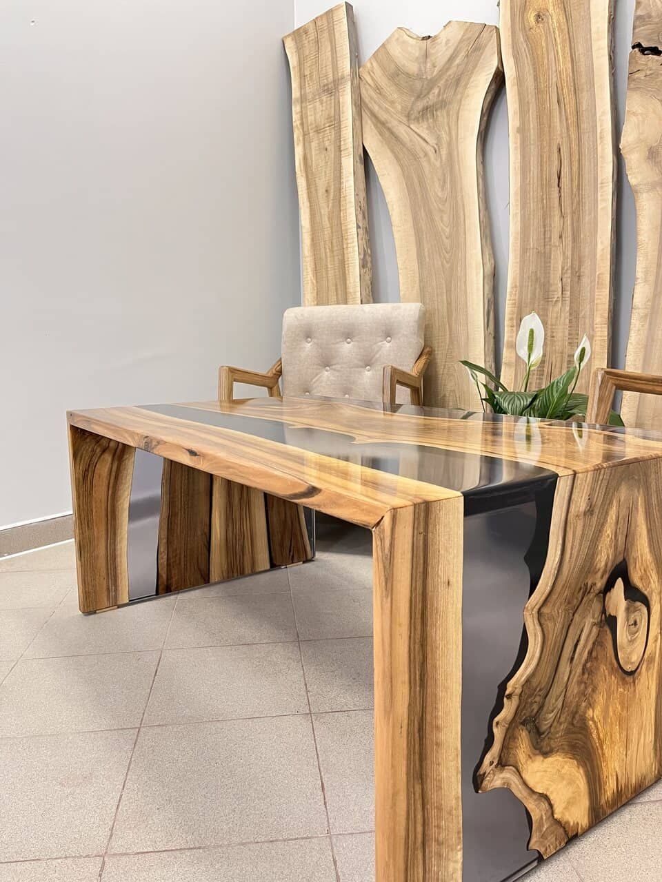 LUMINA Velaris – Epoxidharz Couchtisch Exklusivkollektion