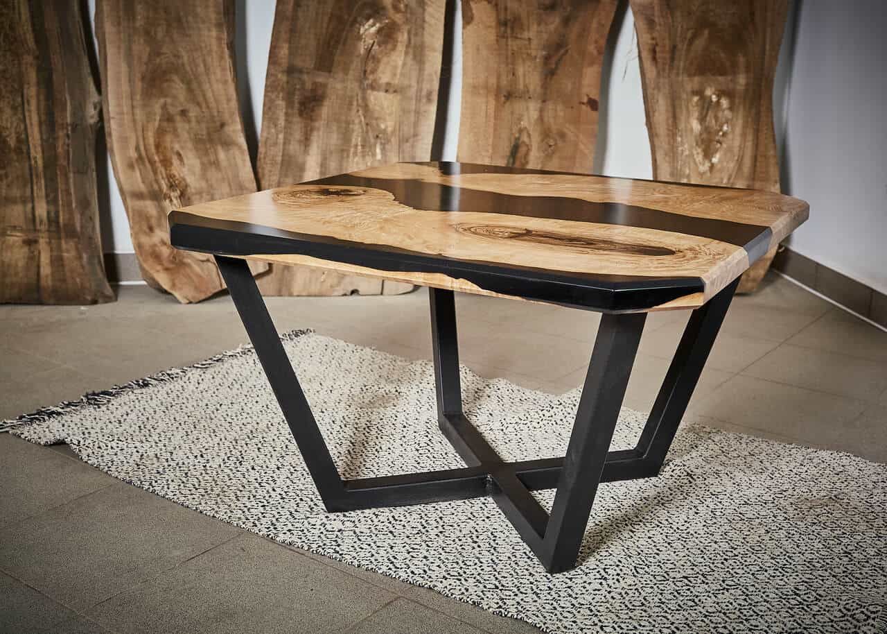 LUMINA Schwarz Quadrat – Epoxidharz Couchtisch Exklusivkollektion – Ansicht 2 | IgnisLumina