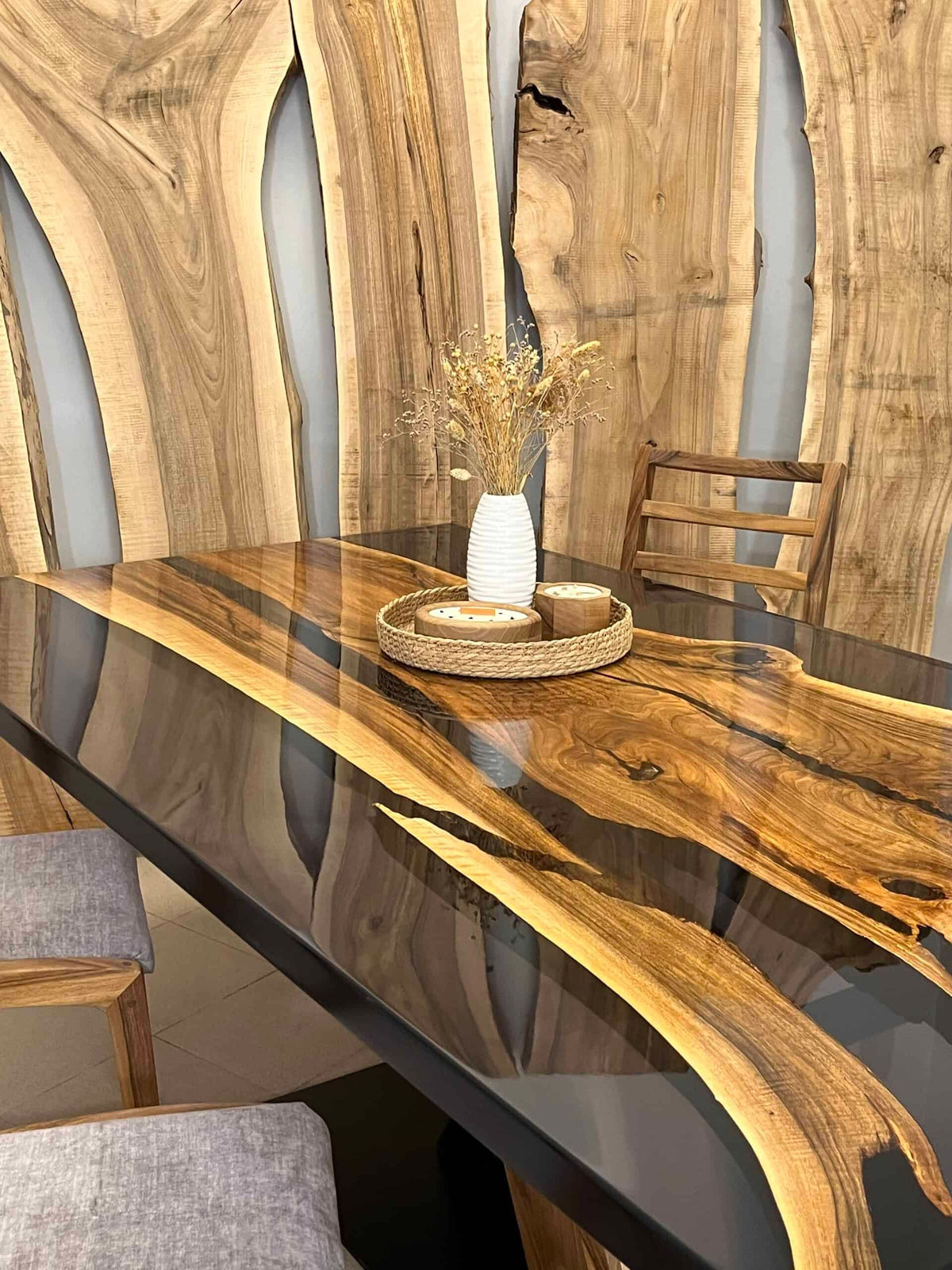 LUMINA Velaris – Walnut & Epoxy Resin Dining Table