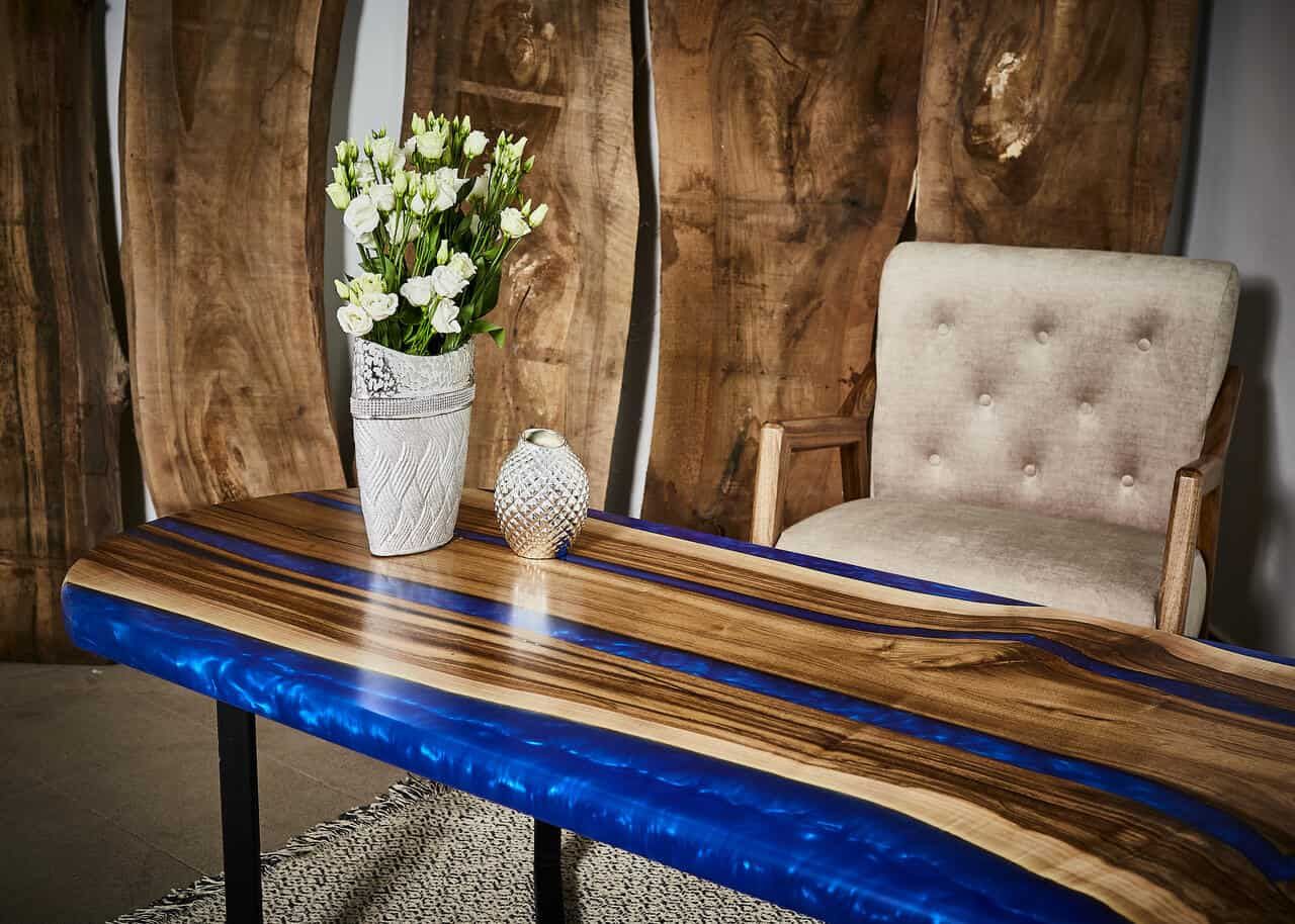 LUMINA Blauer Fluss – Epoxidharz Bank Exklusivkollektion – Ansicht 2 | IgnisLumina