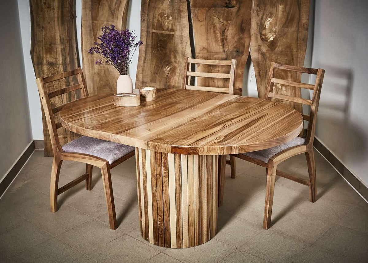 LUMINA Bohemia – Extendable Round Solid Walnut Dining Table