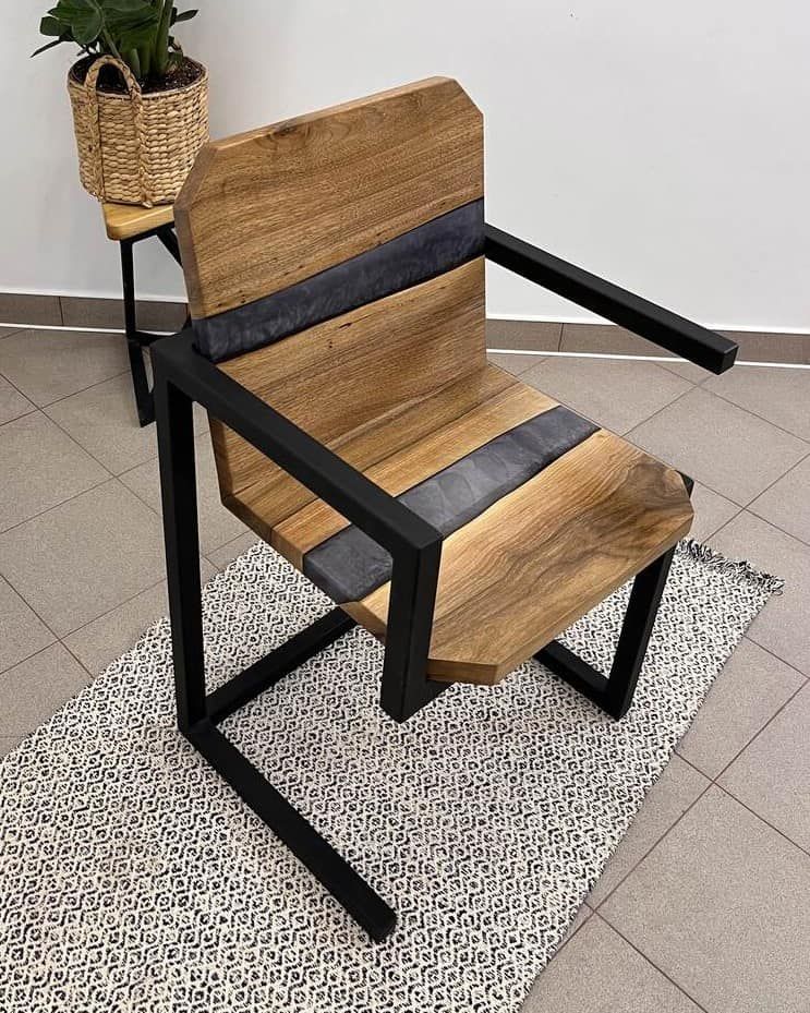 LUMINA Massivholz Stuhl mit Epoxidharz Graue Perle – Massivholz Stuhl Exklusivkollektion – Ansicht 2 | IgnisLumina