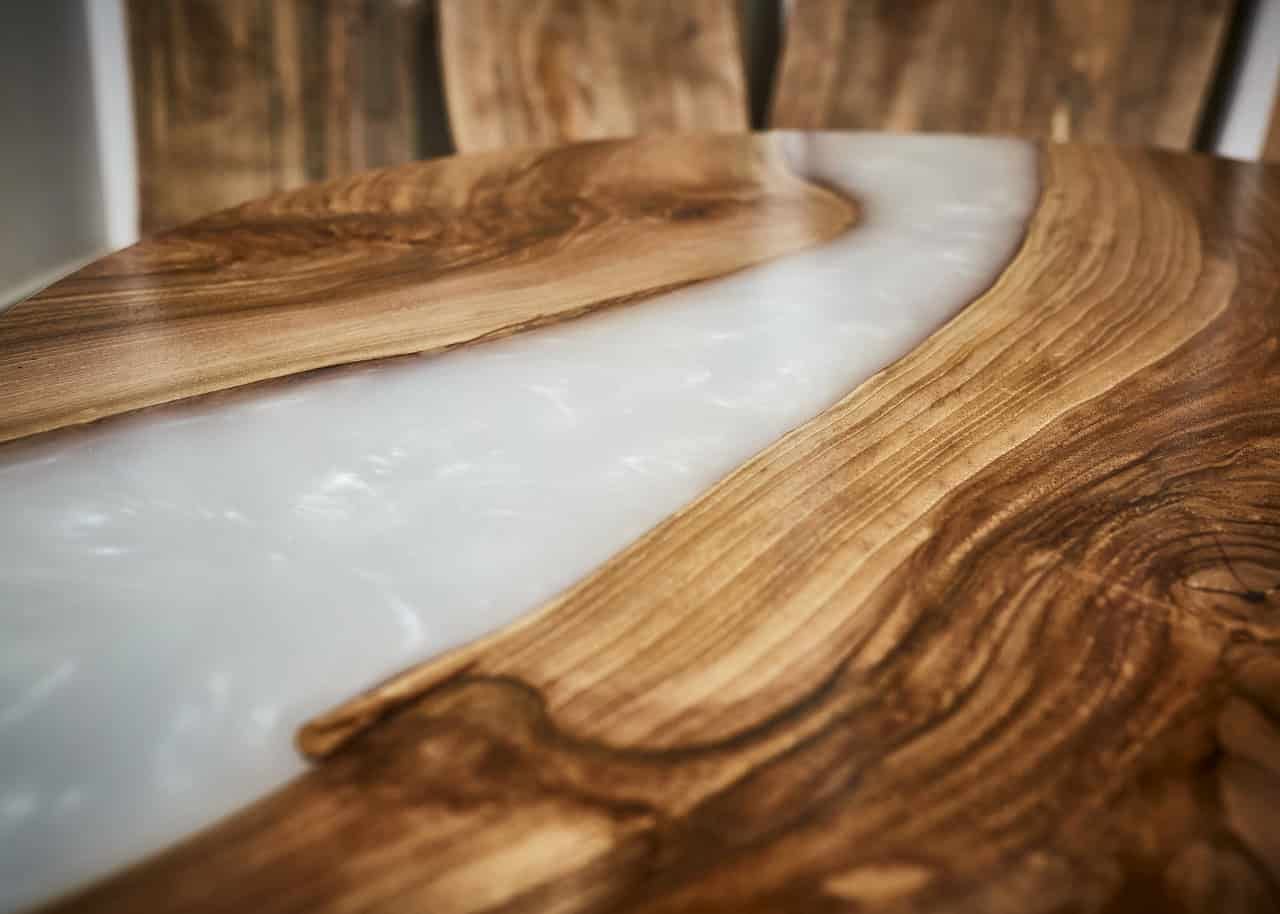 LUMINA Perlmutt – Epoxidharz Couchtisch Exklusivkollektion – Ansicht 3 | IgnisLumina