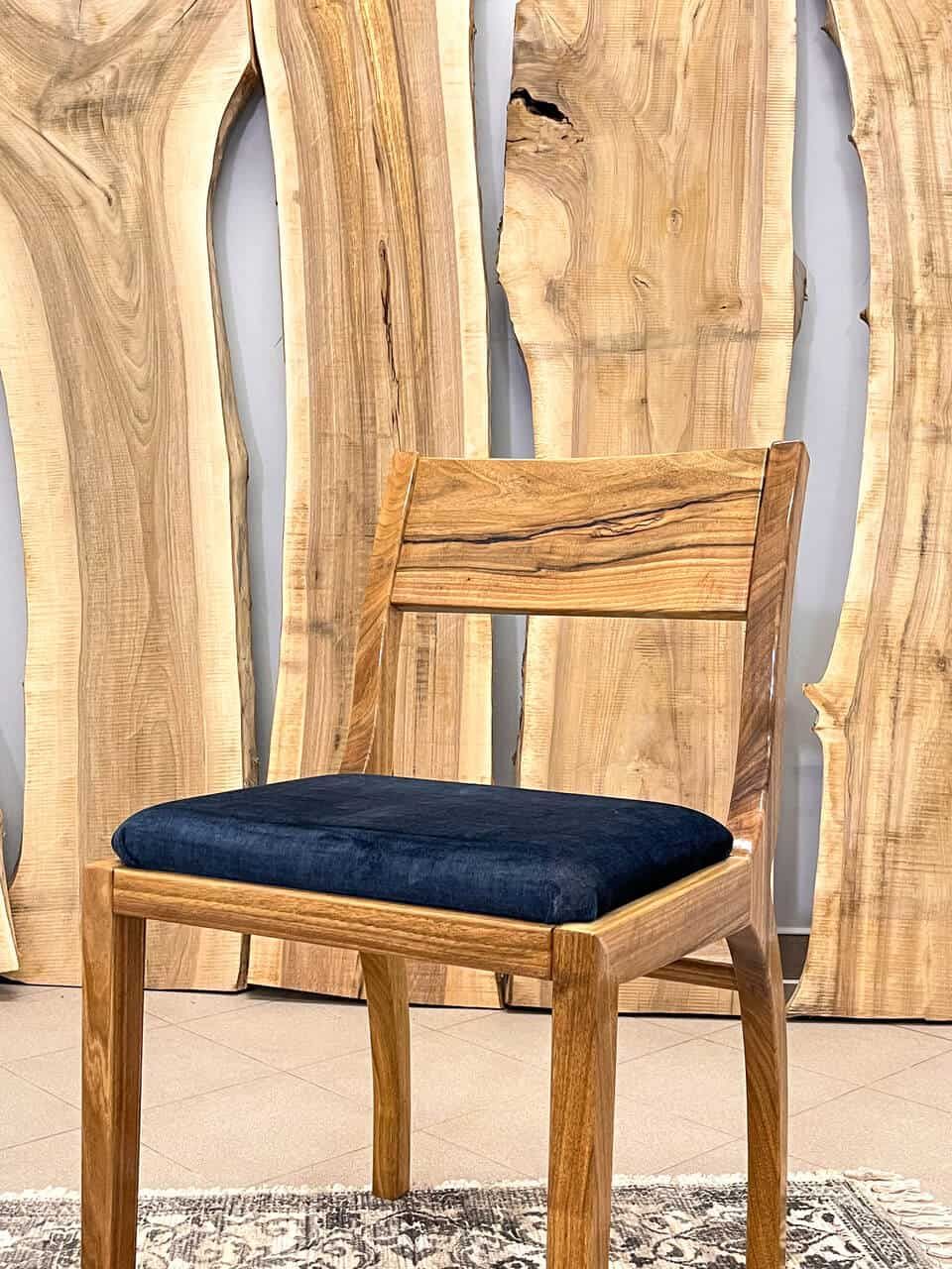 LUMINA Massivholz Stuhl Klassik – Massivholz Stuhl Exklusivkollektion – Ansicht 3 | IgnisLumina