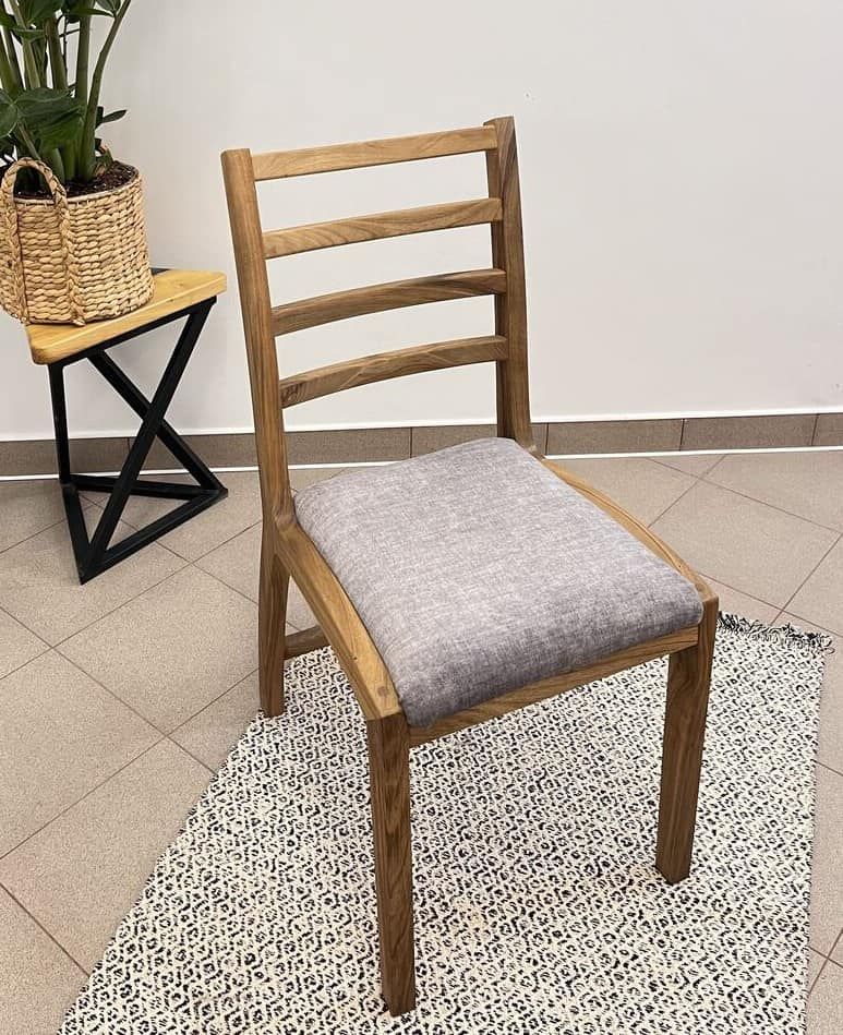 LUMINA Massivholz Stuhl Quarztraum – Massivholz Stuhl Exklusivkollektion | Premium Design Schweiz