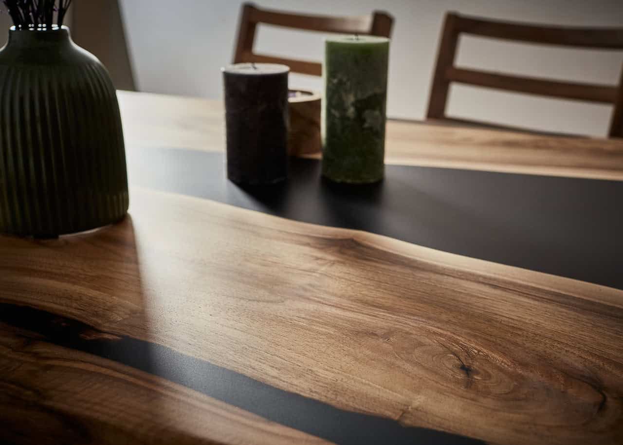 LUMINA Nachtmagie – Epoxidharz Esstisch Exklusivkollektion – Ansicht 3 | IgnisLumina